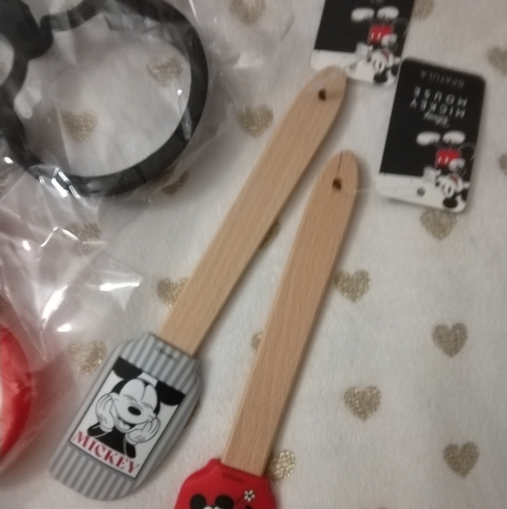 🎉S-HP🎉 *NWT* Disney Mickey & Minnie Mouse Cookware Utensils - Picture 2 of 4